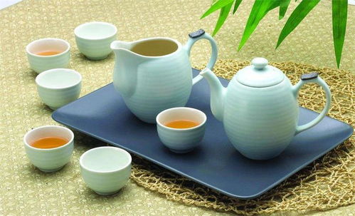 時(shí)間的琥珀 品飲數(shù)十年陳老白茶的感官與精神之旅
